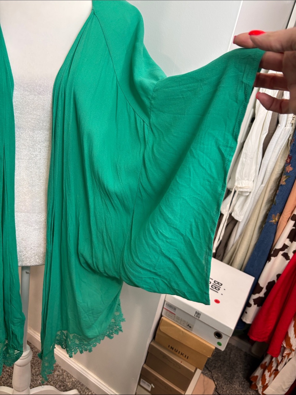 Emerald Green Lace-Trim Open Kimono - Picture 2 of 5